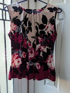 Calvin Klein - Roses Boutique - Sleeveless Pleated Top - Burgundy, Pink, Black